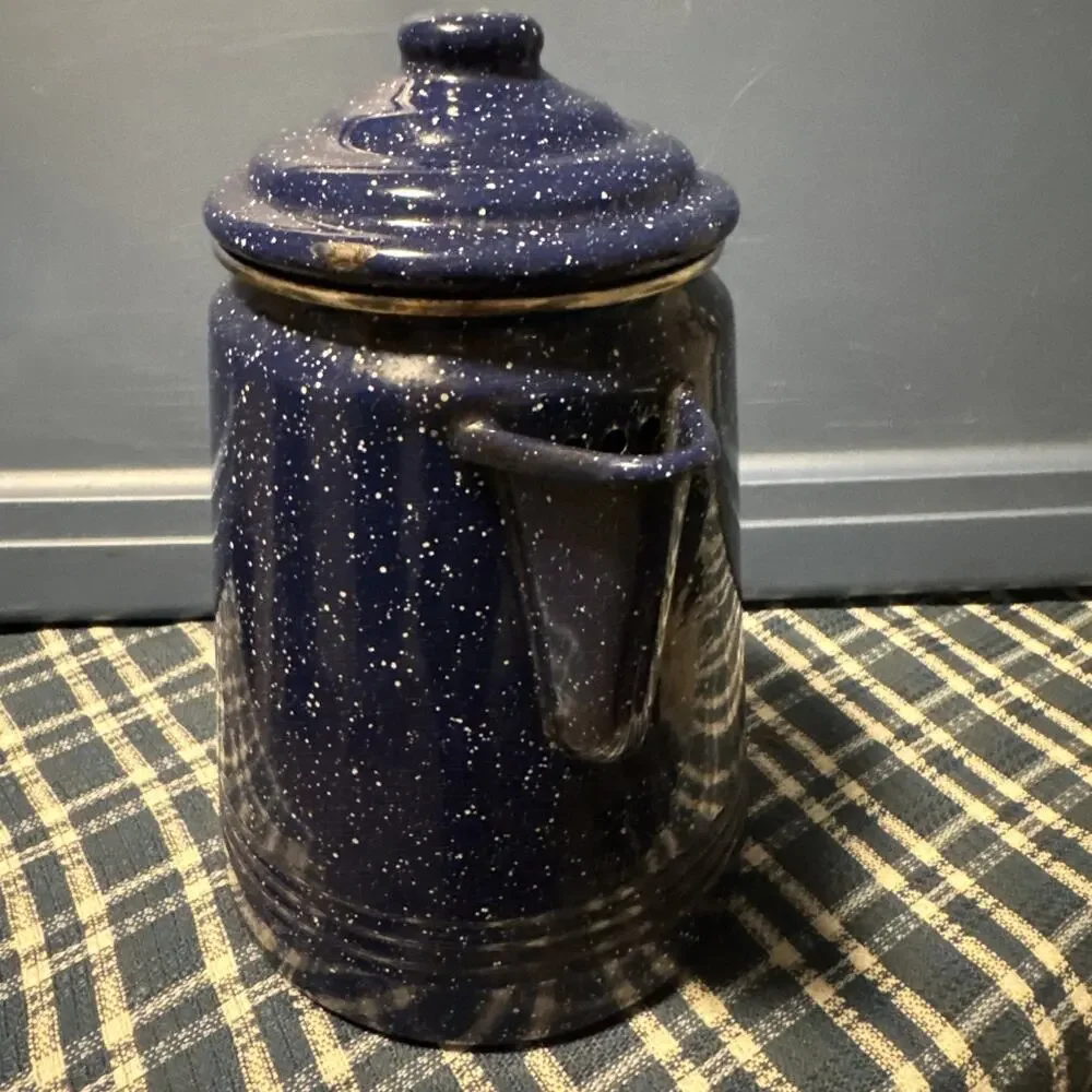 Vintage blue speckled enamelware coffee/tea pot kettle